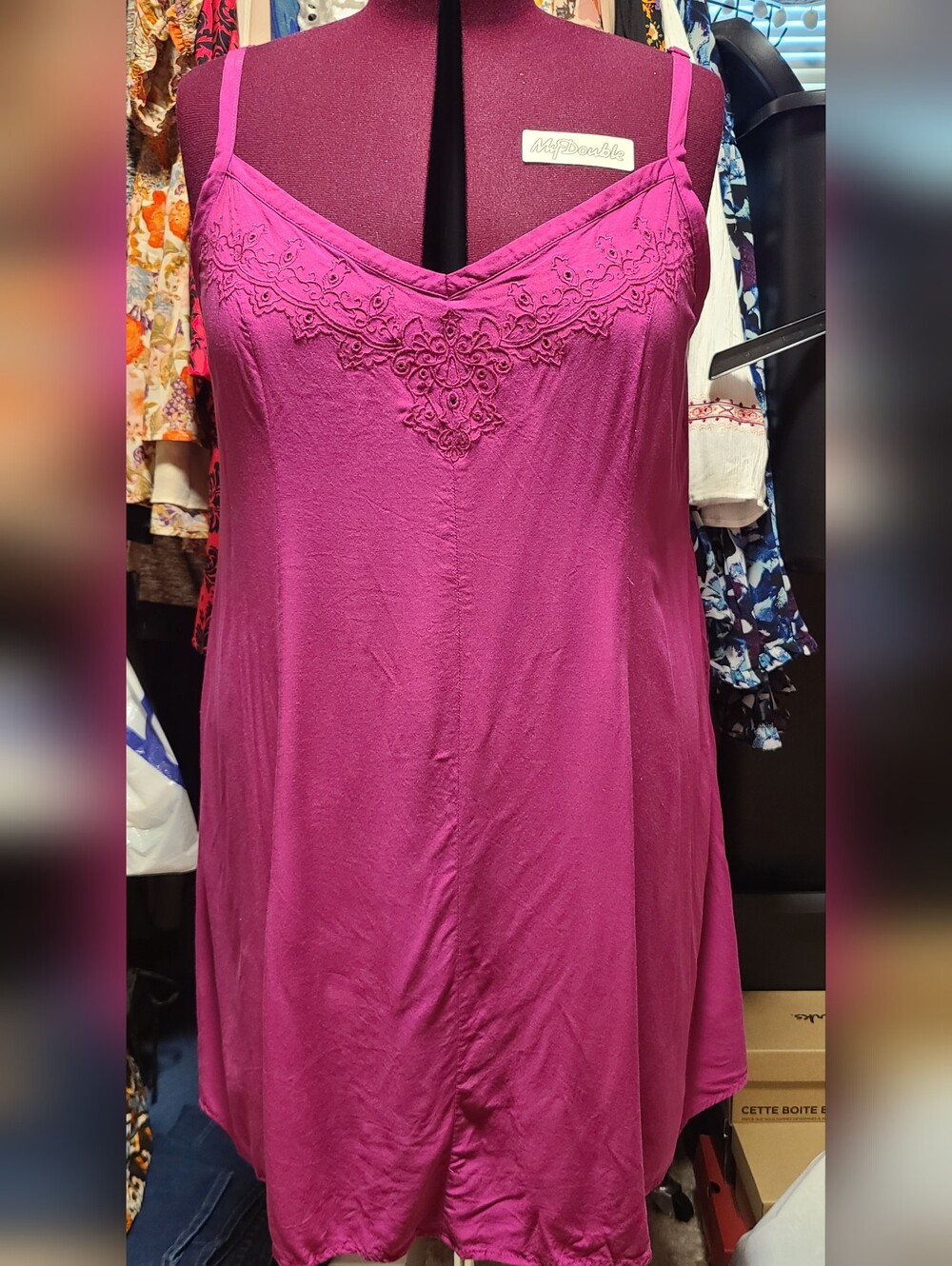 Women’s Magenta Lace-Trim Sleeveless Cami Dress